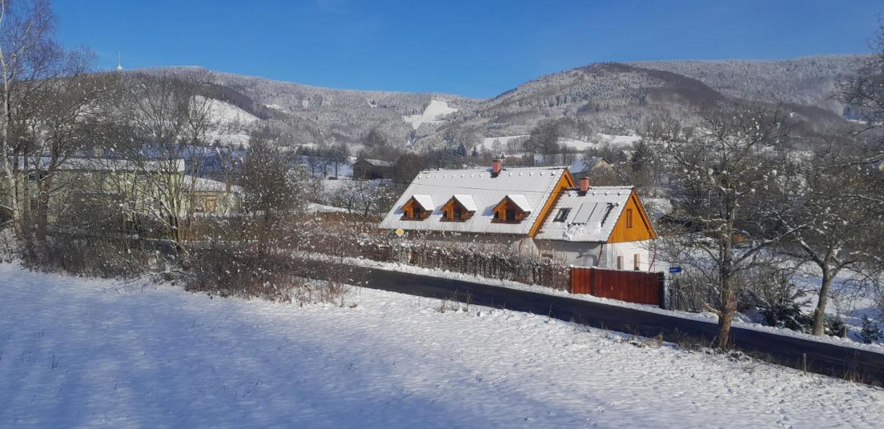 Apartman Pod Jestedem Svetla pod Jestedem Esterno foto